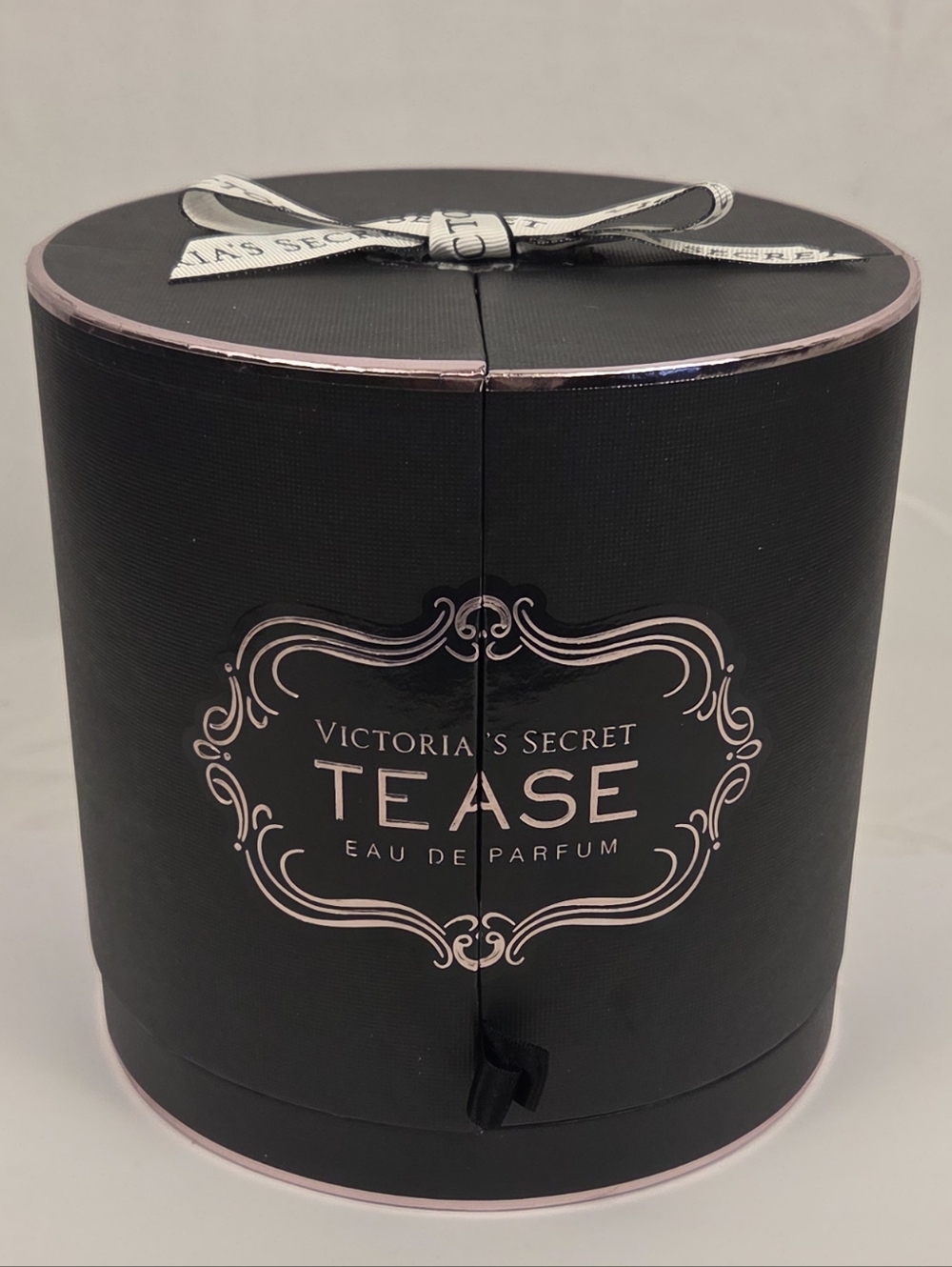 Victoria’s Secret Noir Tease Fragrance Gift Set w Display Case